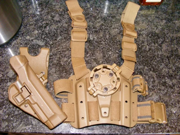 USMC Drop Leg Serpa Beretta Holster - Image 3