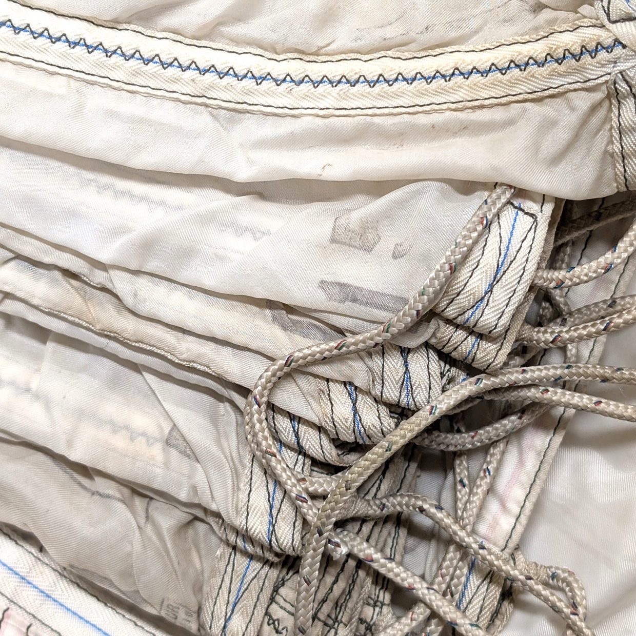 close up of panels on a French Military AMR 716 parachute