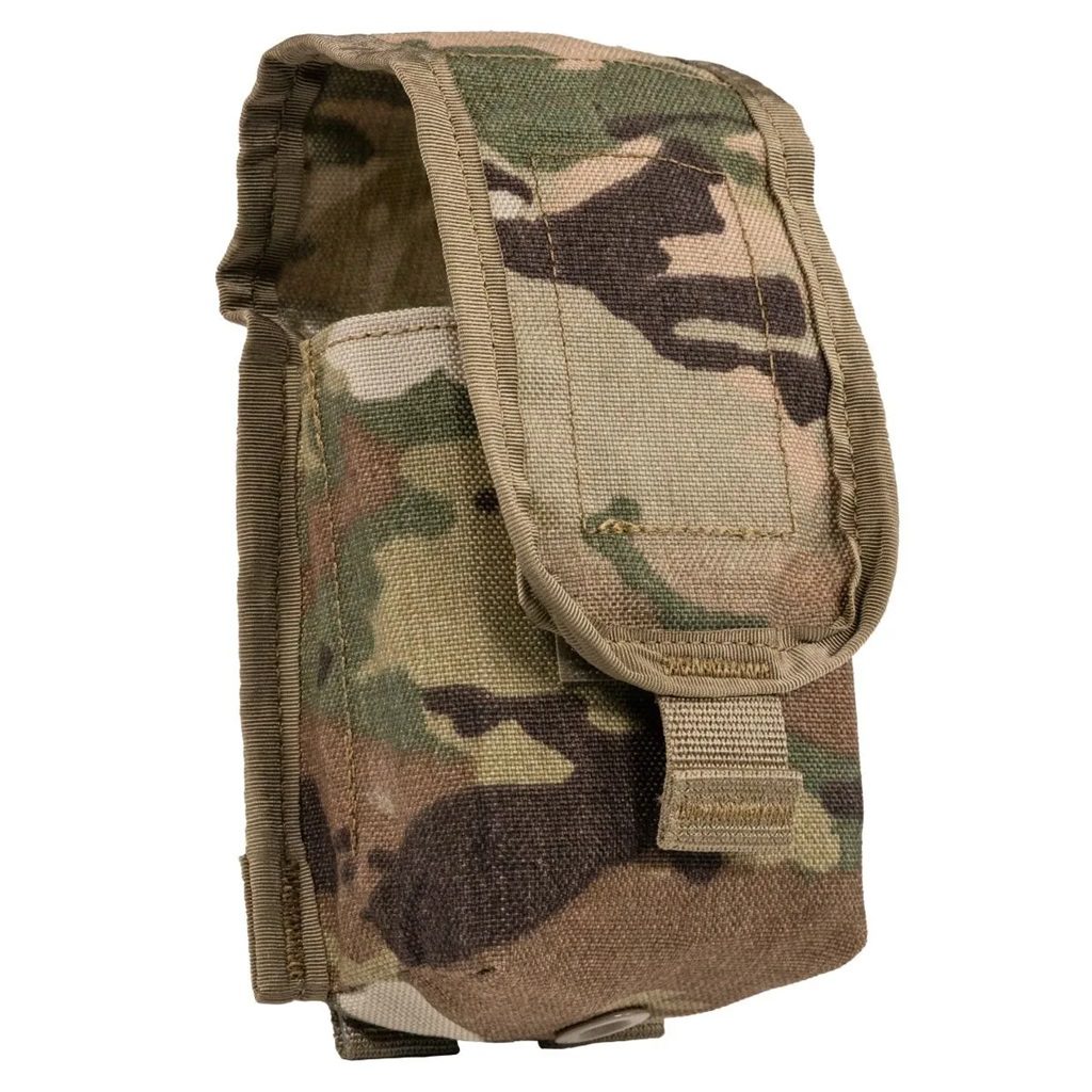 an OCP Scorpion double magazine pouch
