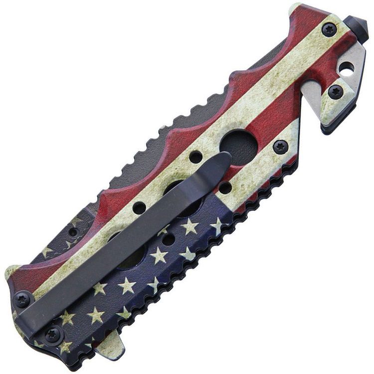 a USA flag pocket knife