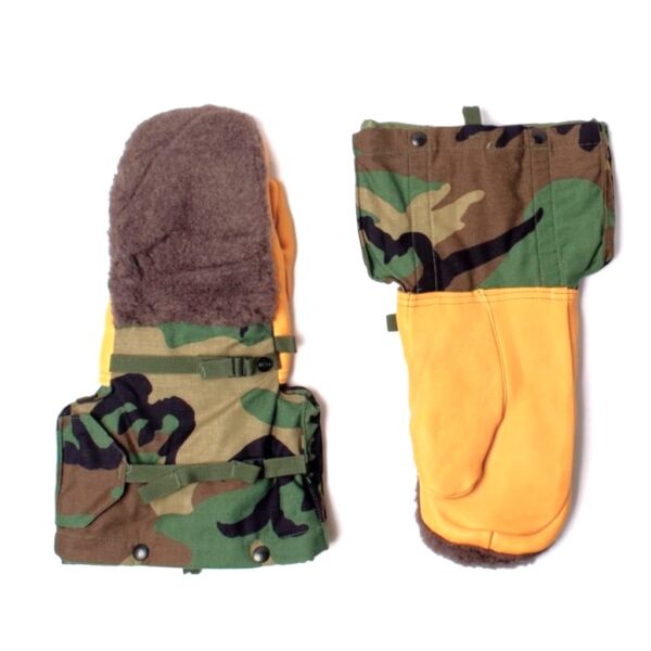 M81 woodland camouflage extreme cold weather M1949 Arctic mittens