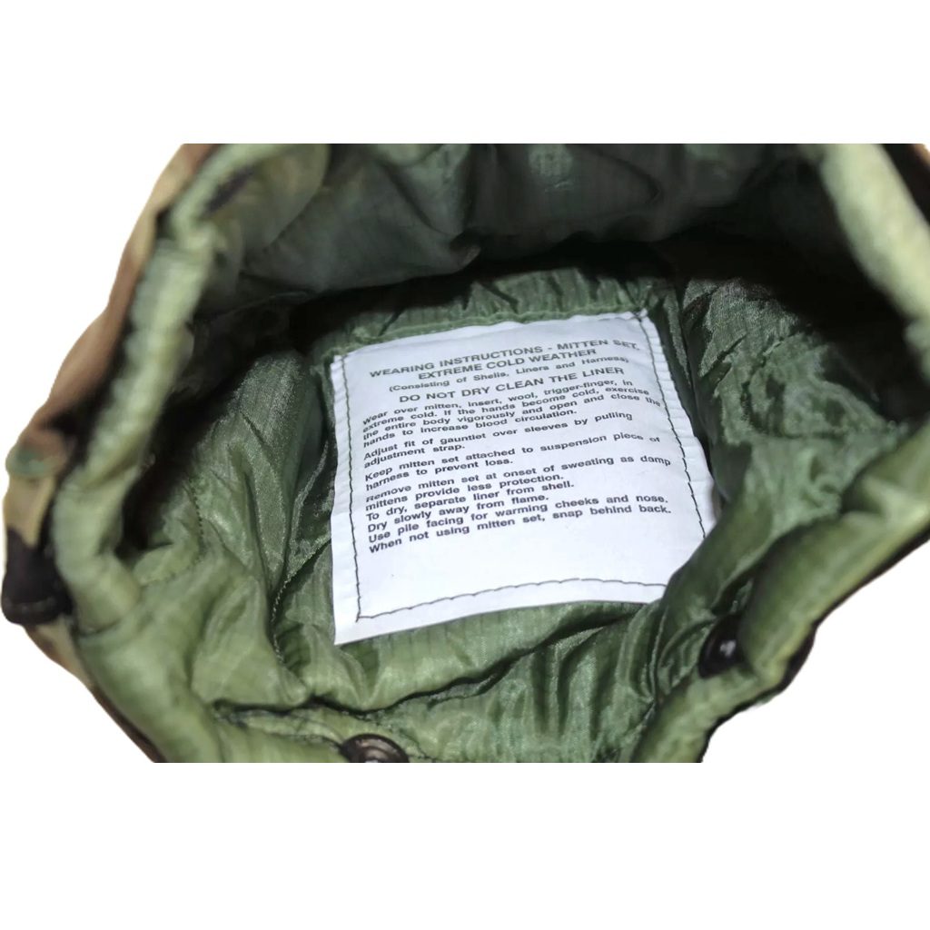 M81 woodland camouflage extreme cold weather M1949 Arctic mittens